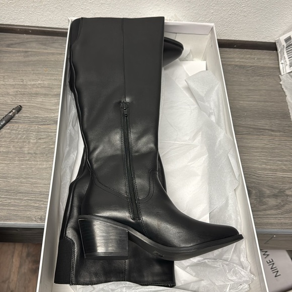 Dolce Vita Orphie Black Leather Pointed-Toe Knee-High Boots - Picture 4 of 4